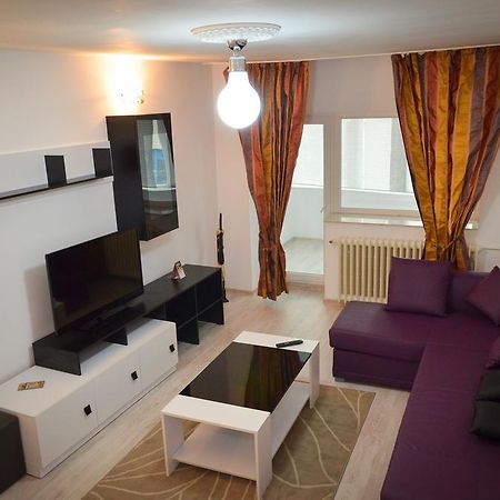 Dracula Adventure Tours Accommodation 부쿠레슈티 외부 사진
