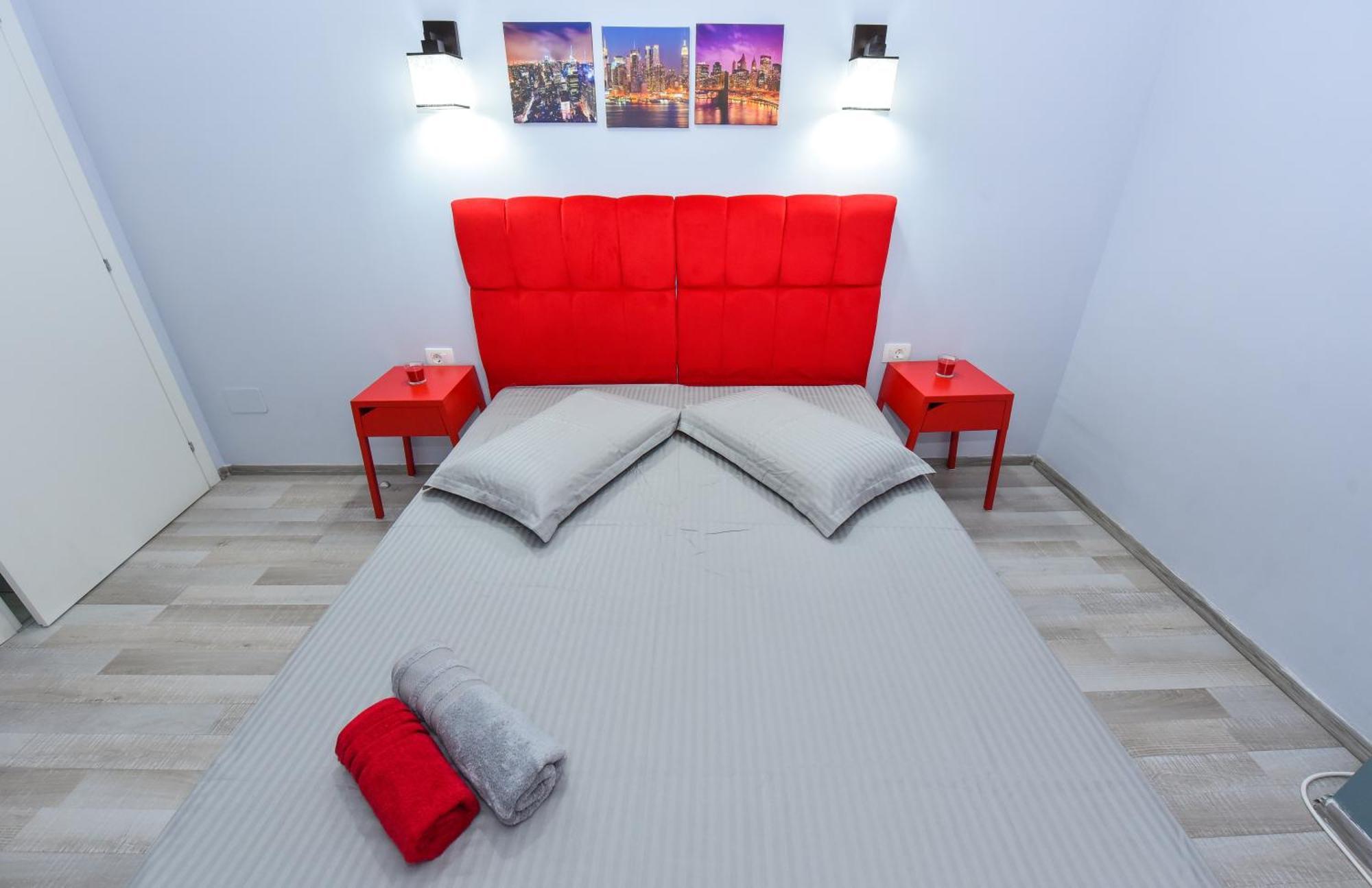 Dracula Adventure Tours Accommodation 부쿠레슈티 외부 사진