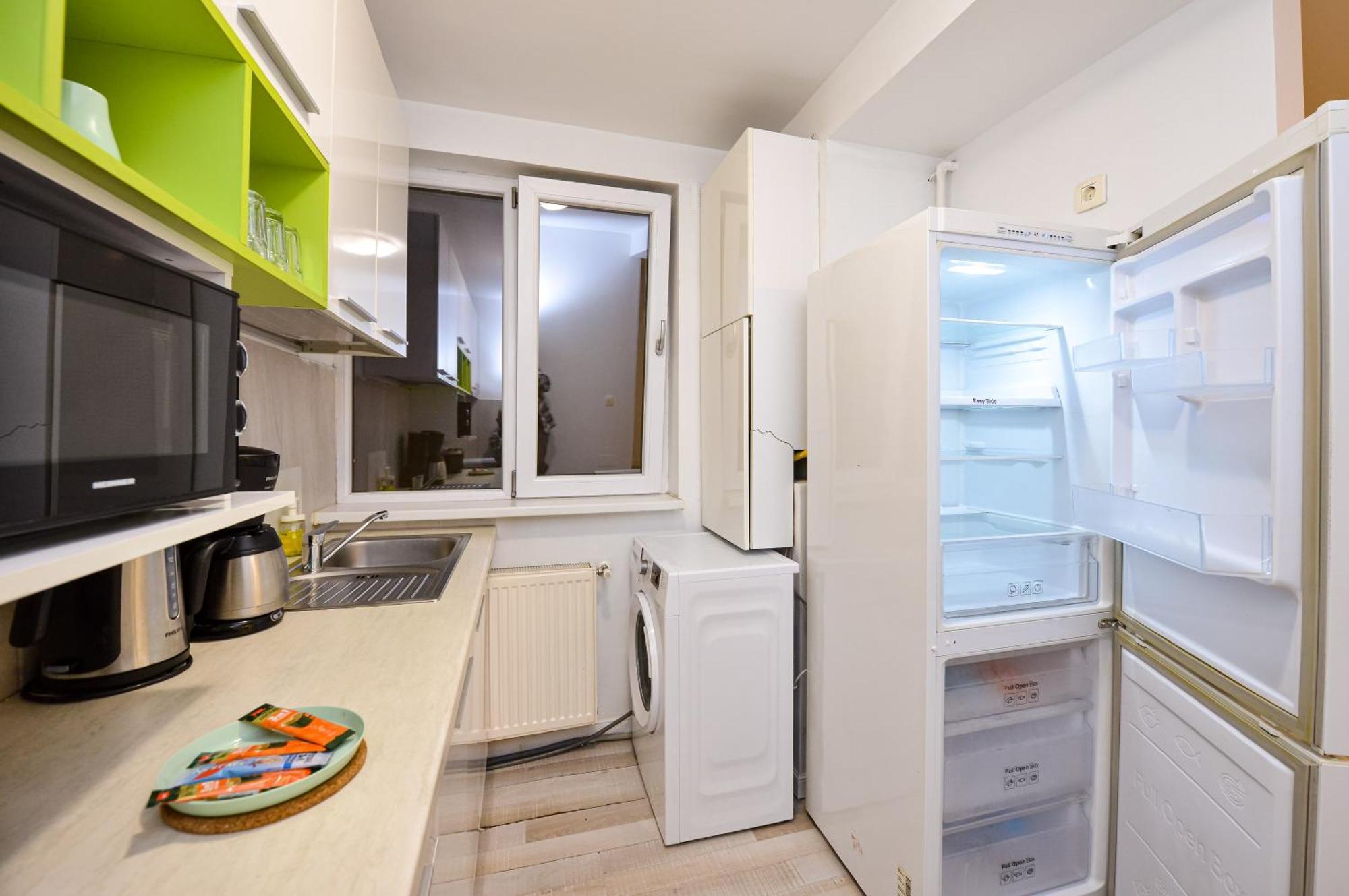 Dracula Adventure Tours Accommodation 부쿠레슈티 외부 사진