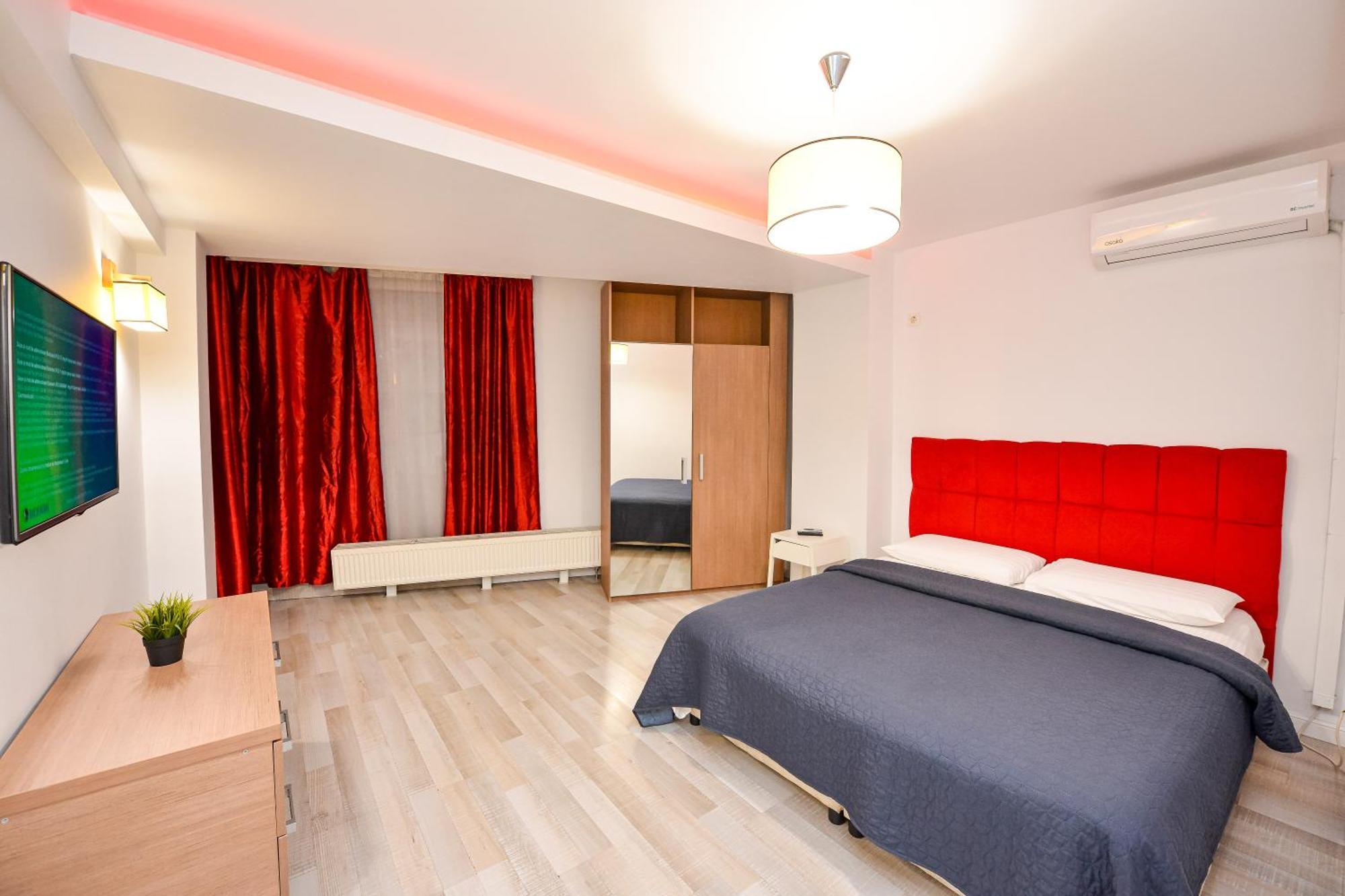 Dracula Adventure Tours Accommodation 부쿠레슈티 외부 사진