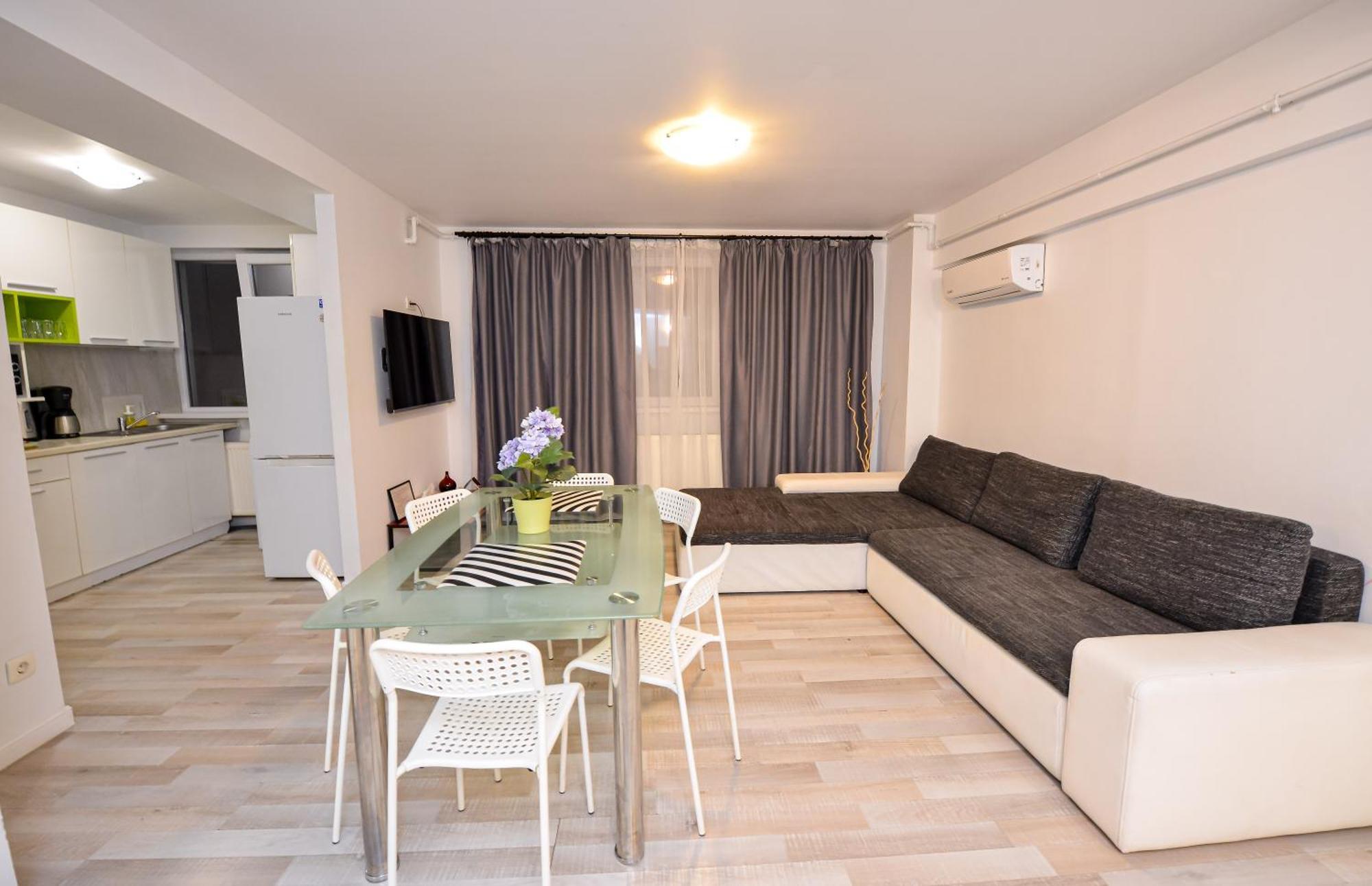 Dracula Adventure Tours Accommodation 부쿠레슈티 외부 사진
