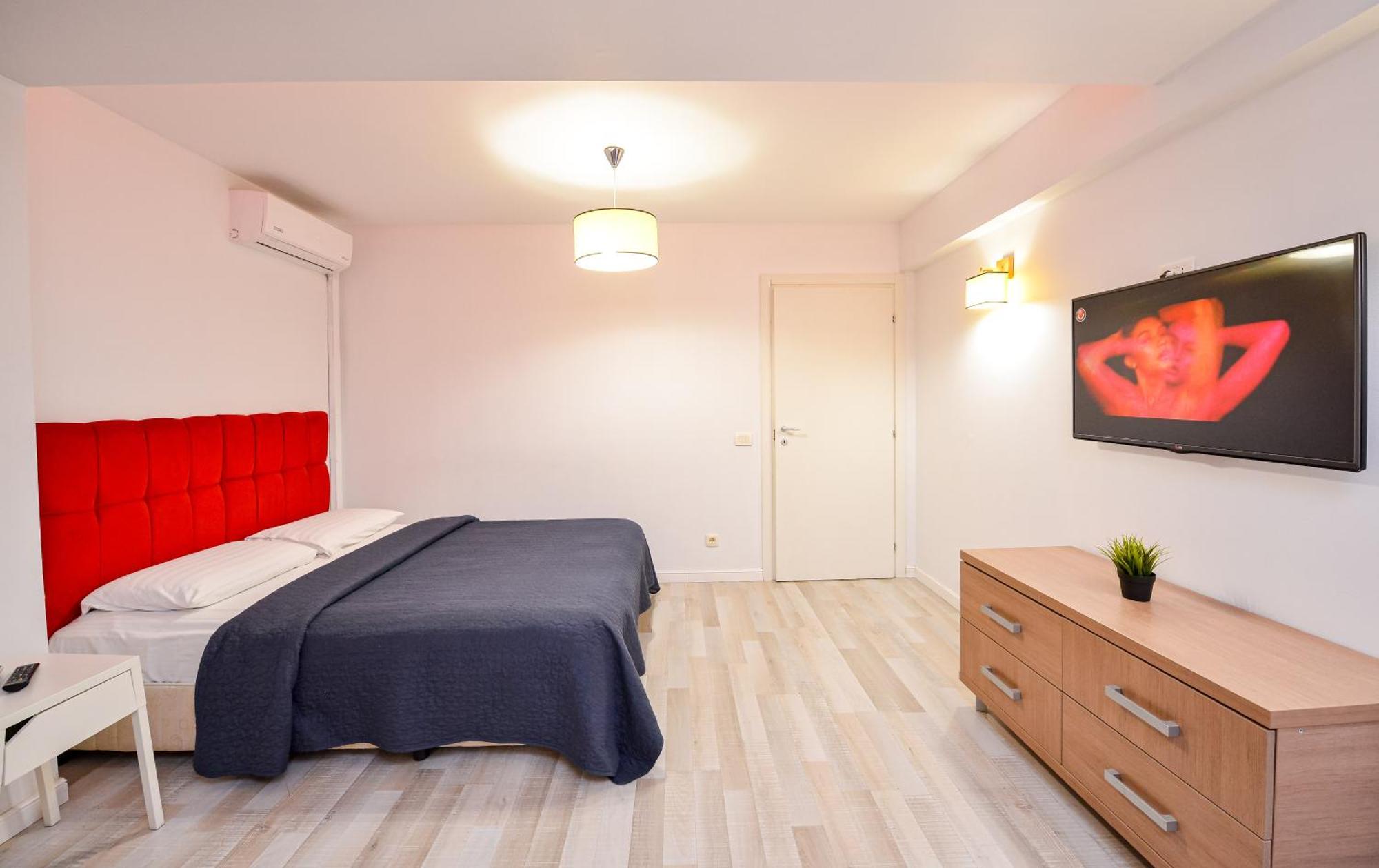 Dracula Adventure Tours Accommodation 부쿠레슈티 외부 사진