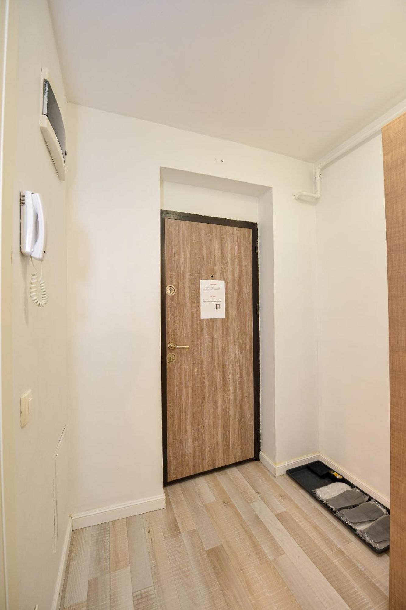 Dracula Adventure Tours Accommodation 부쿠레슈티 외부 사진