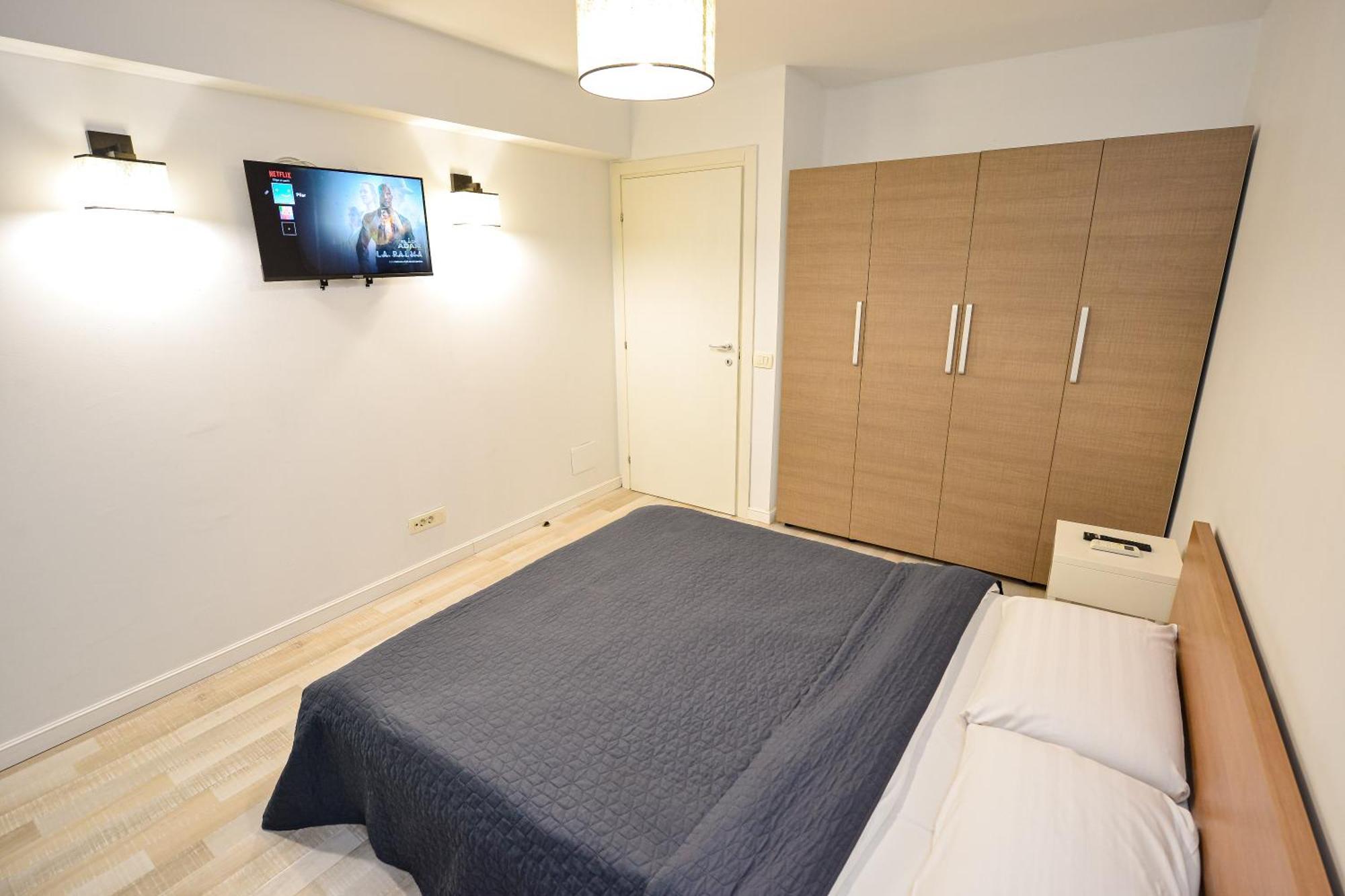 Dracula Adventure Tours Accommodation 부쿠레슈티 외부 사진