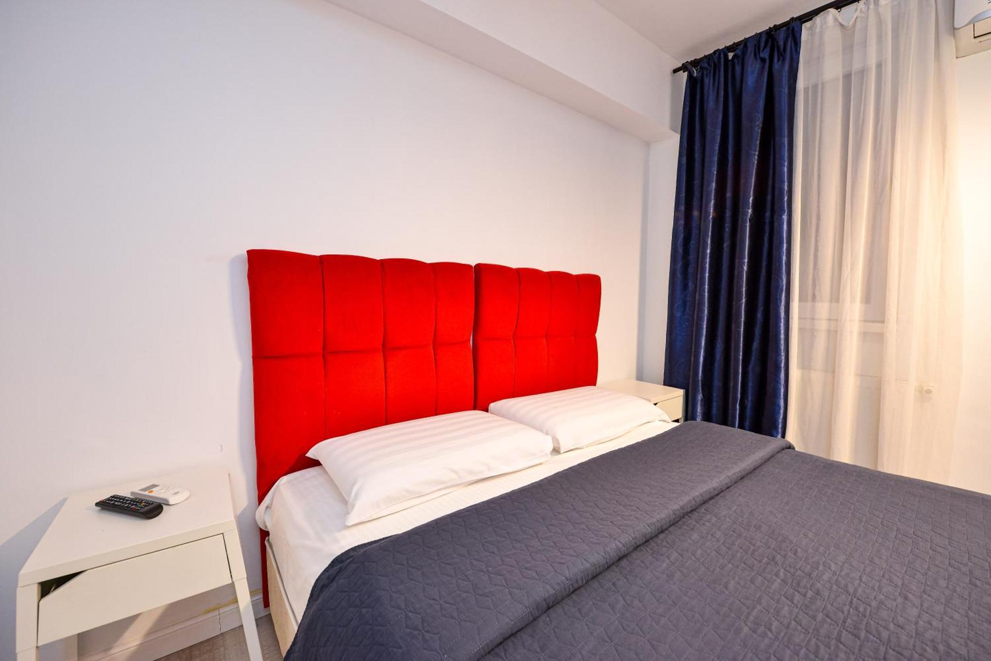 Dracula Adventure Tours Accommodation 부쿠레슈티 외부 사진