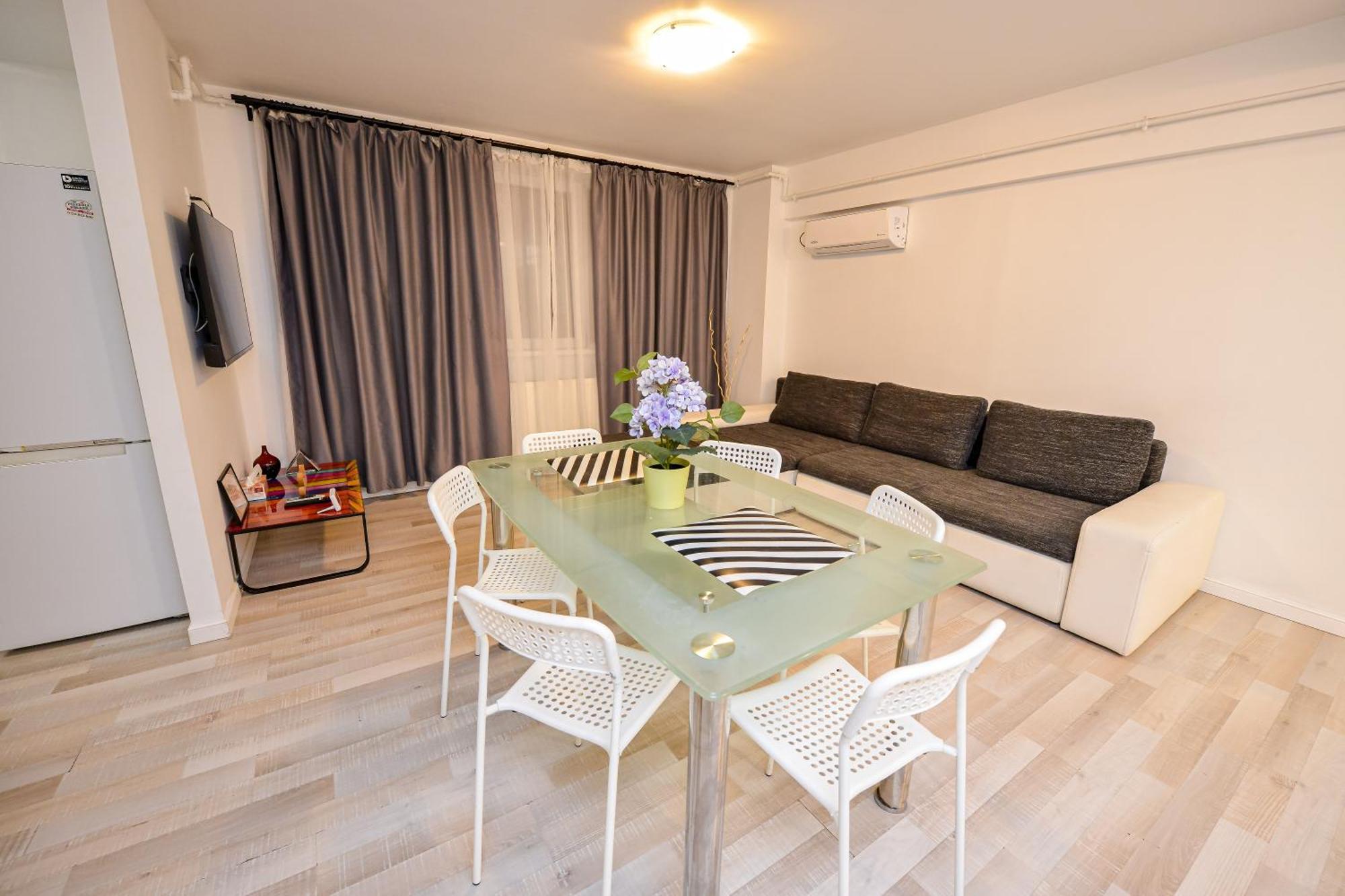 Dracula Adventure Tours Accommodation 부쿠레슈티 외부 사진
