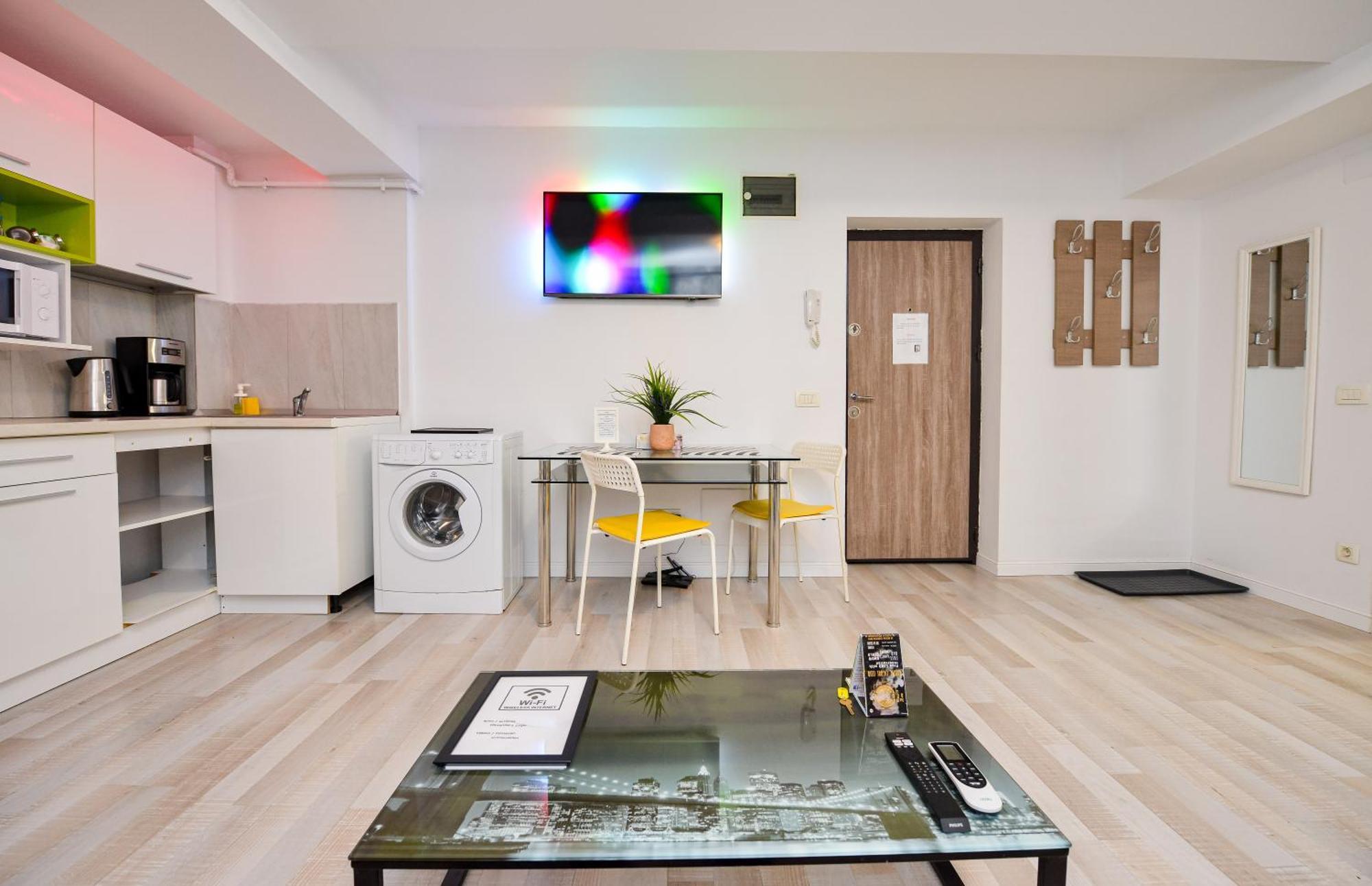 Dracula Adventure Tours Accommodation 부쿠레슈티 외부 사진