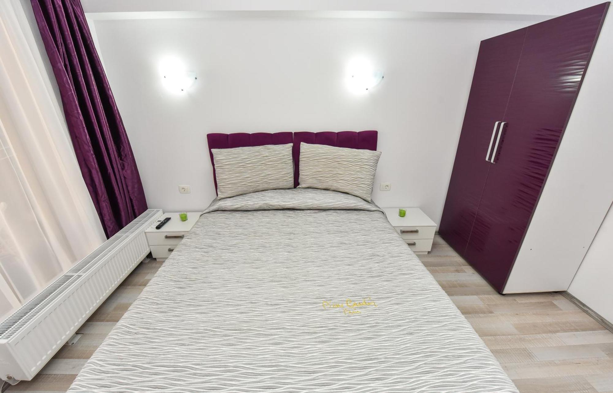 Dracula Adventure Tours Accommodation 부쿠레슈티 외부 사진
