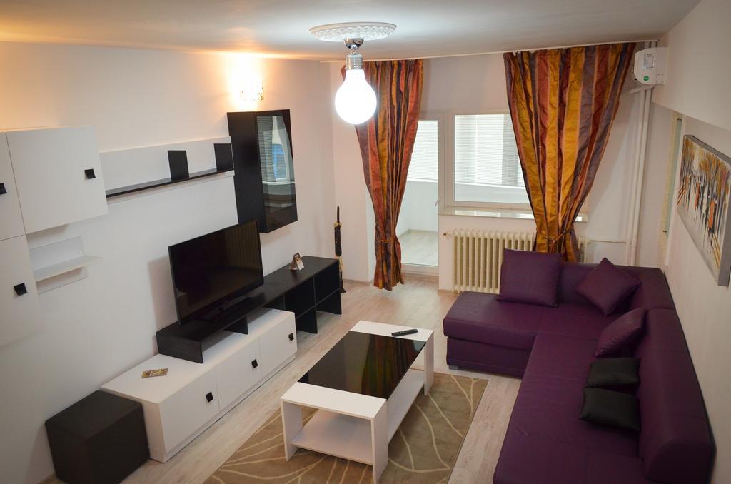 Dracula Adventure Tours Accommodation 부쿠레슈티 외부 사진
